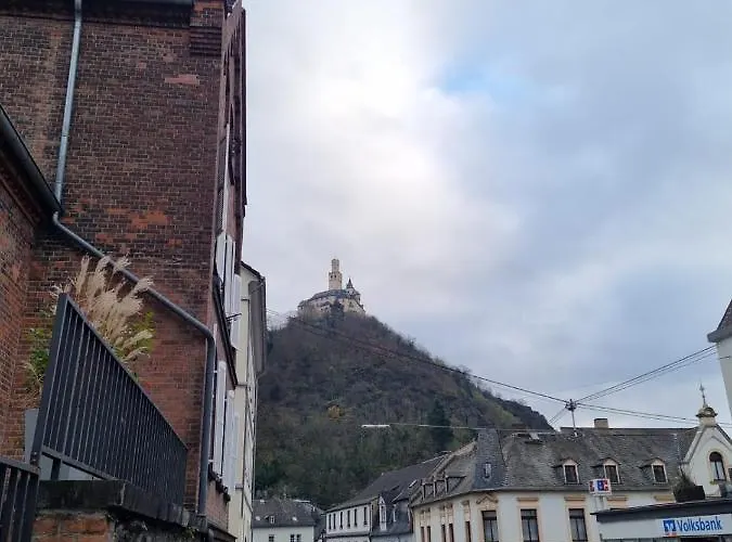 Apartment Schoenes In *